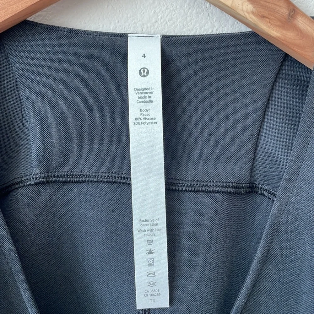 NWT Lululemon Capped Short Sleeve Tee Black Size 4 - Picture 3 of 9
